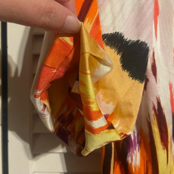 NWT Colorful SoCa by St. John blouse size medium and 100% silk - Picture 10 of 12